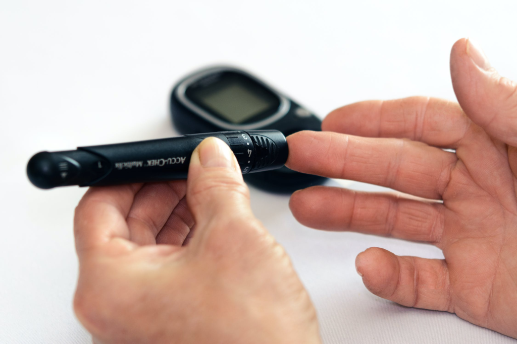 gestational diabetes blood sugar monitoring